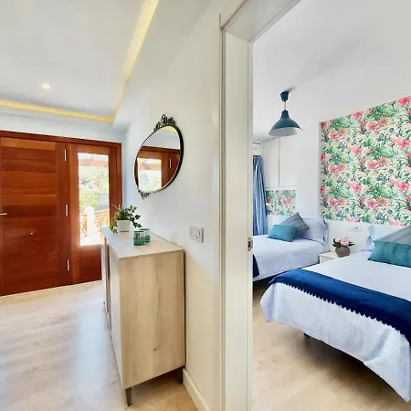 Apartment Bollullo Paradise *